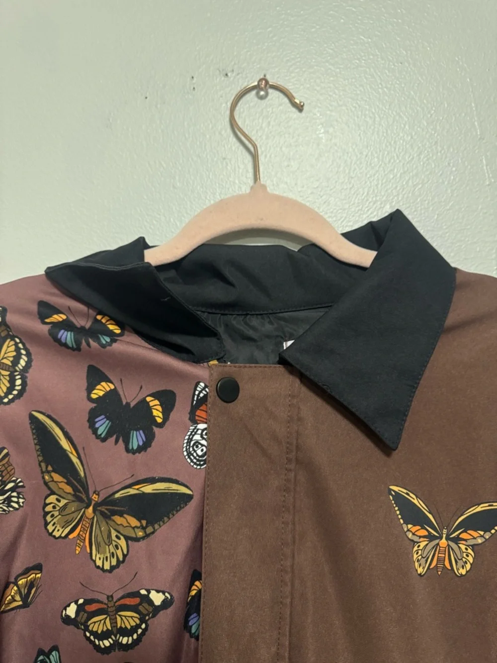 Carhartt Butterfly Button-Up Jacket in Brown & Mauve - Picture 7 of 10